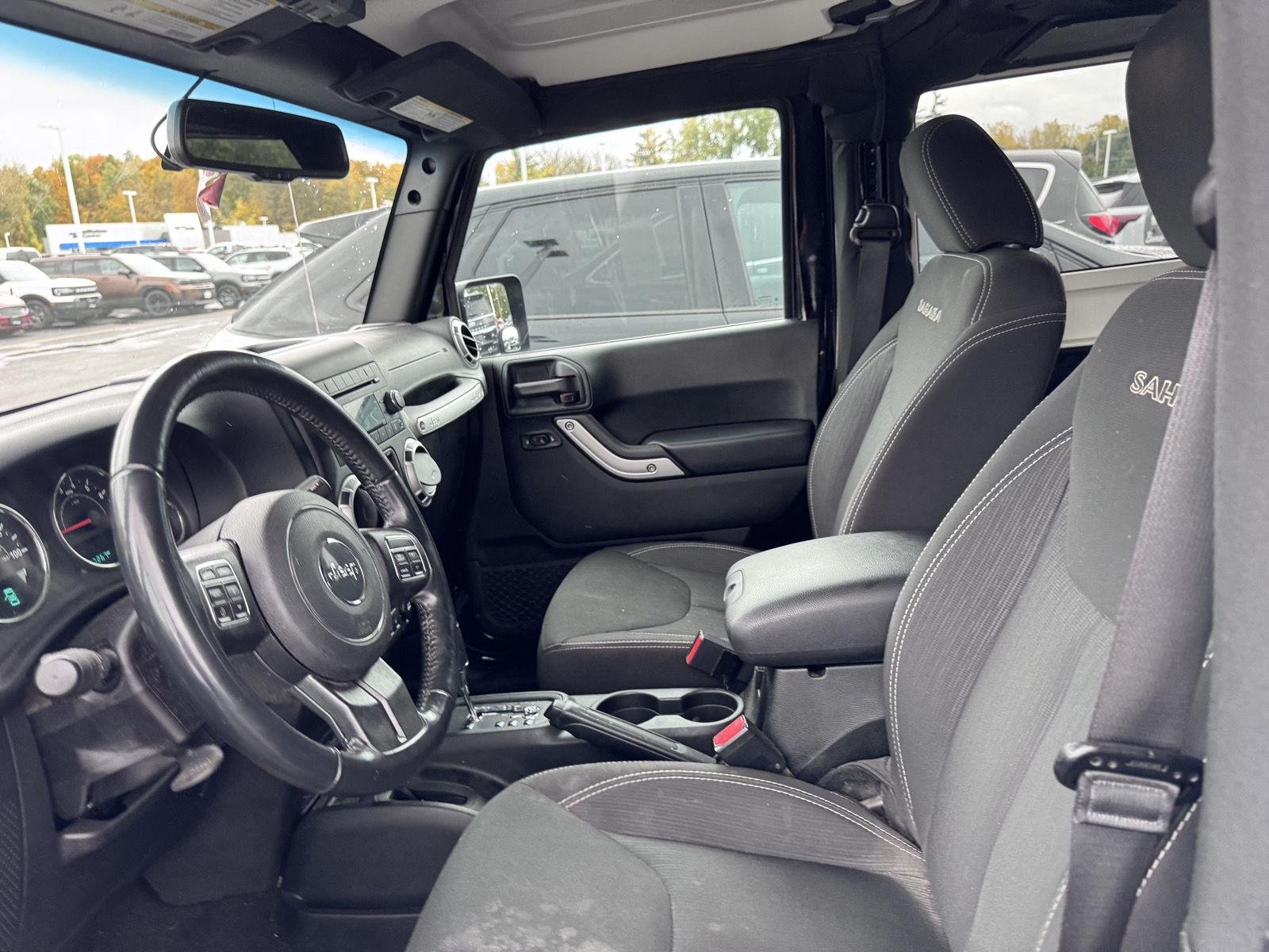 Used 2018 Black Clearcoat Jeep Sahara image 5