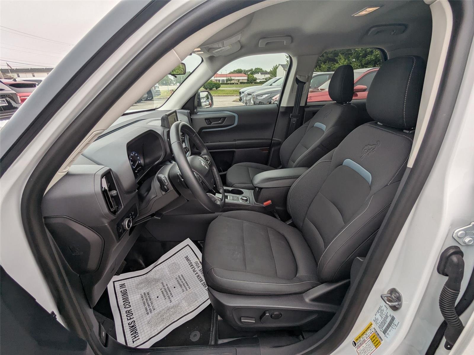 Used 2023 Oxford White Ford Badlands image 21
