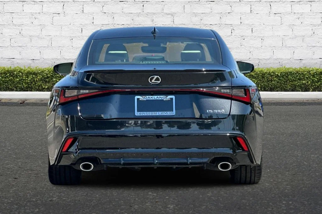 2023 Lexus IS 350 F SPORT - Photo 6