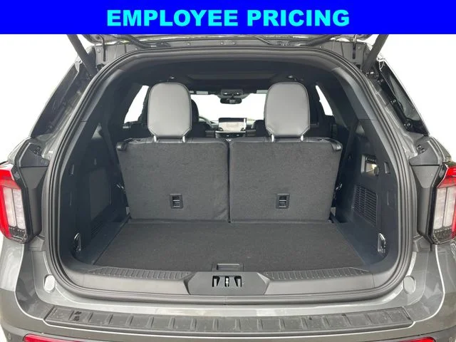 New 2026 Gray Ford Tremor image 5