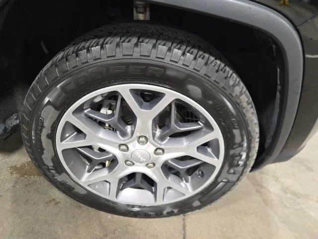 Used 2019 Black Jeep Limited image 11