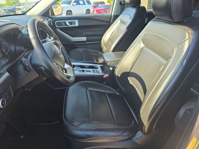 Used 2021 Blue Ford XLT image 17