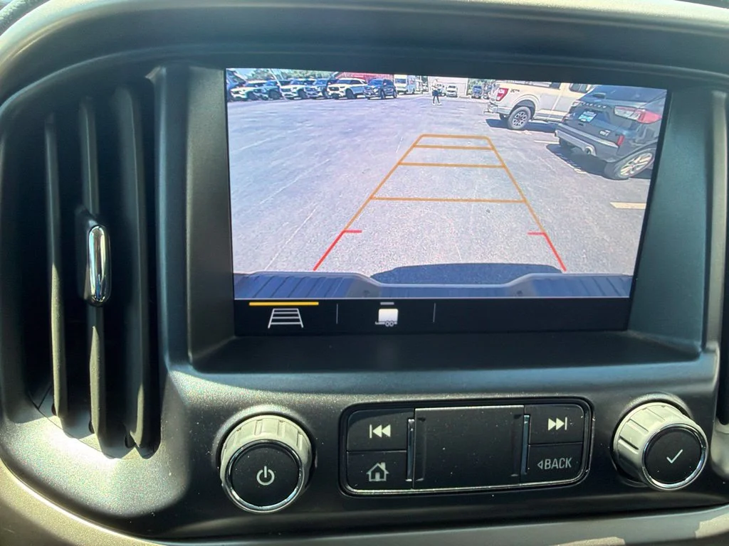 Used 2022 Sand Dune Metallic Chevrolet Z71 image 16
