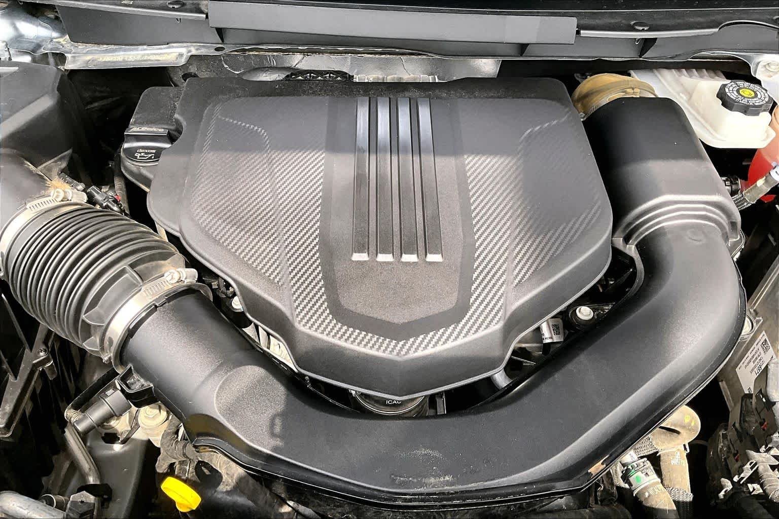 Used 2024 Sterling Metallic GMC FWD Denali image 33
