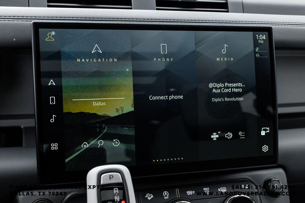 New 2026 Borasco Grey Metallic Land Rover OCTA image 29
