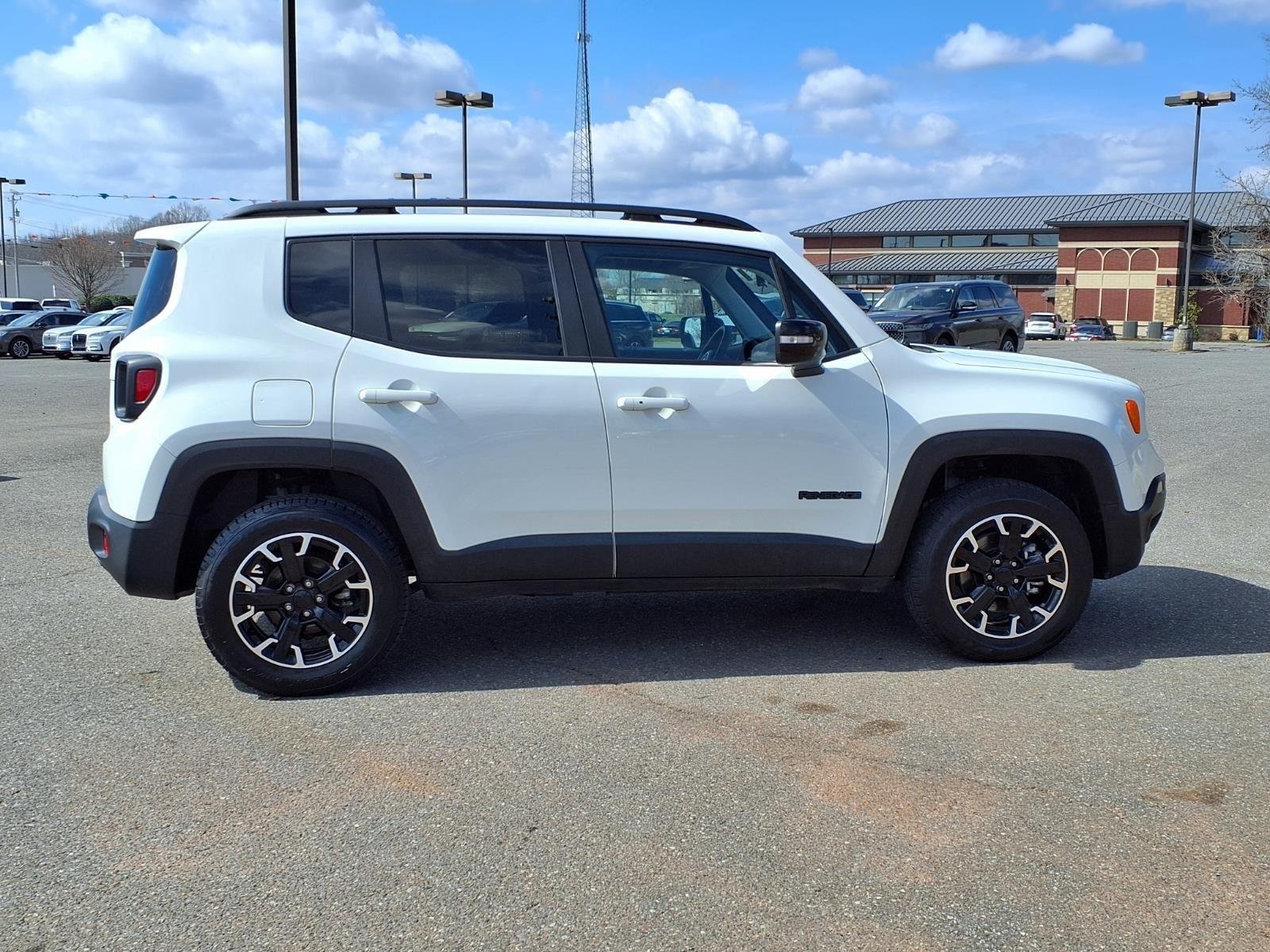 Used 2023 WHITE JEEP  image 10