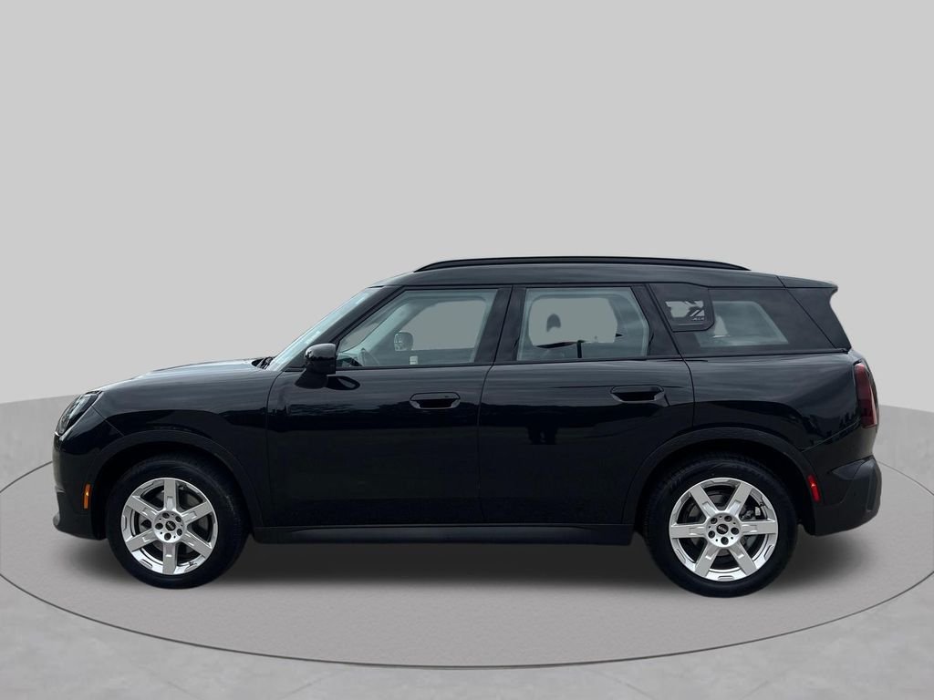 Used 2025 Black MINI Signature Plus image 3