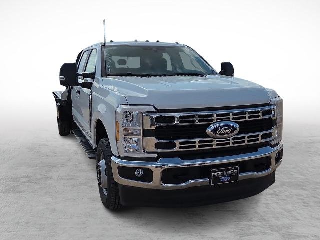 New 2026 Oxford White Ford F-350® XL image 27