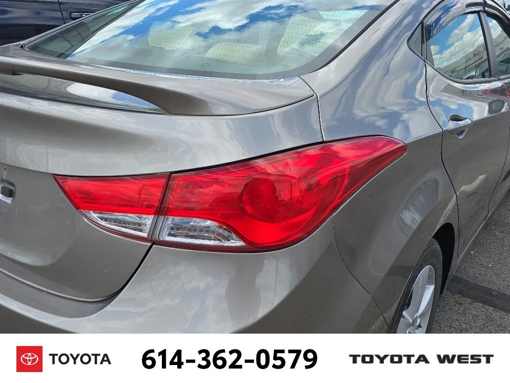 2013 Hyundai Elantra GLS - Photo 10