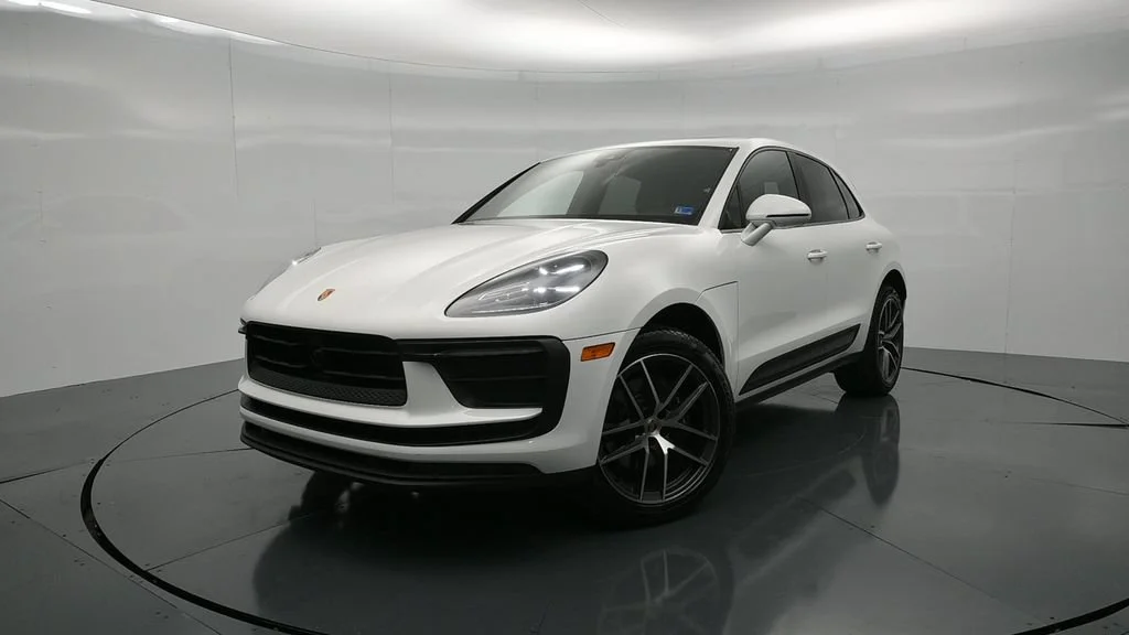 2023 Porsche Macan