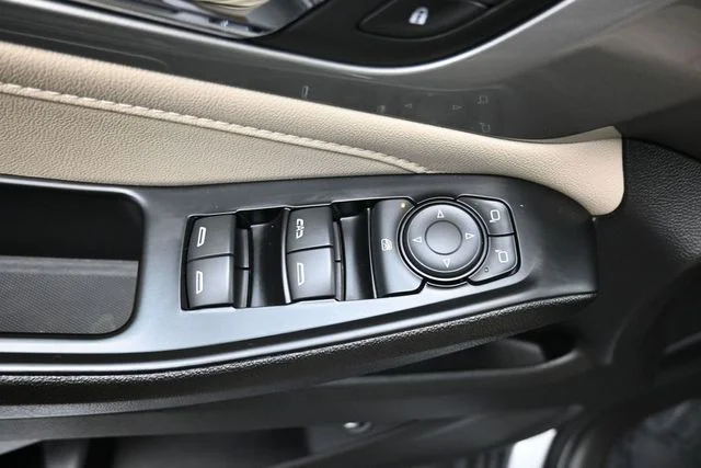Used 2023 Gray Chevrolet LT image 24