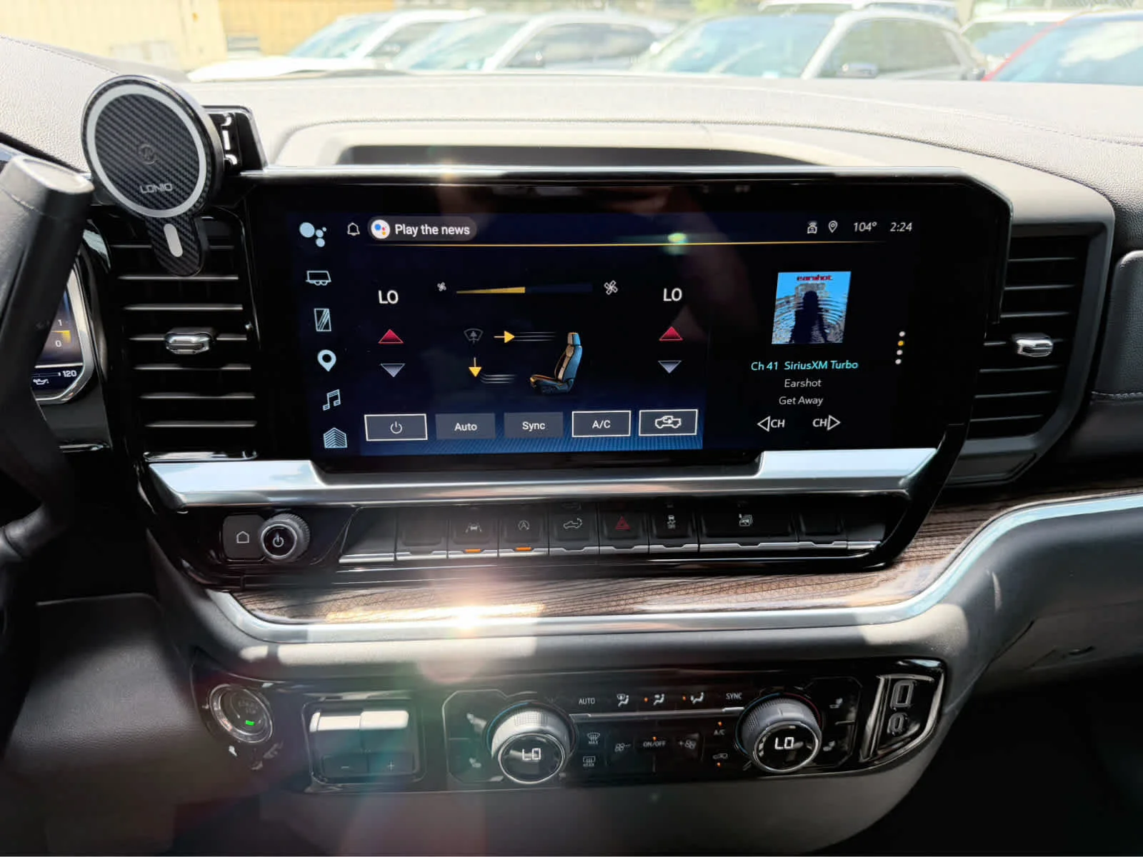 Used 2025 Summit White Chevrolet LT image 20