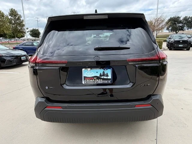 New 2026 Midnight Black Metallic Toyota XLE Premium image 7