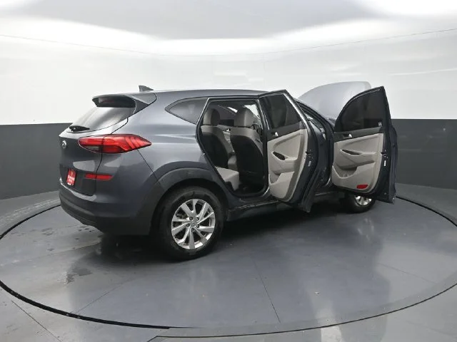 Used 2021 Gray Hyundai SE image 45