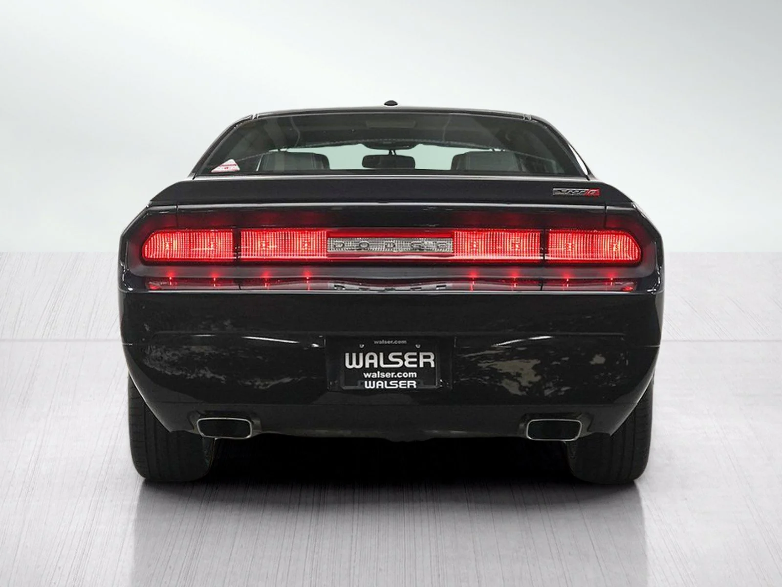 Used 2008 Brilliant Black Crystal Pearlcoat Dodge SRT8 image 4