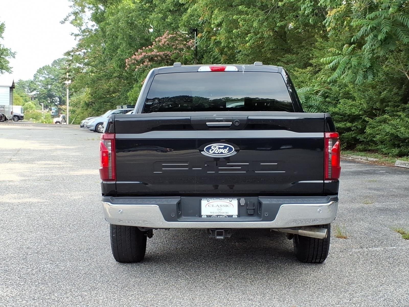 Used 2024 Agate Black Metallic Ford XLT image 8