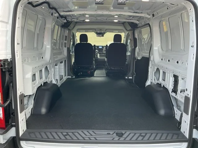 New 2025 Oxford White Ford Base image 22