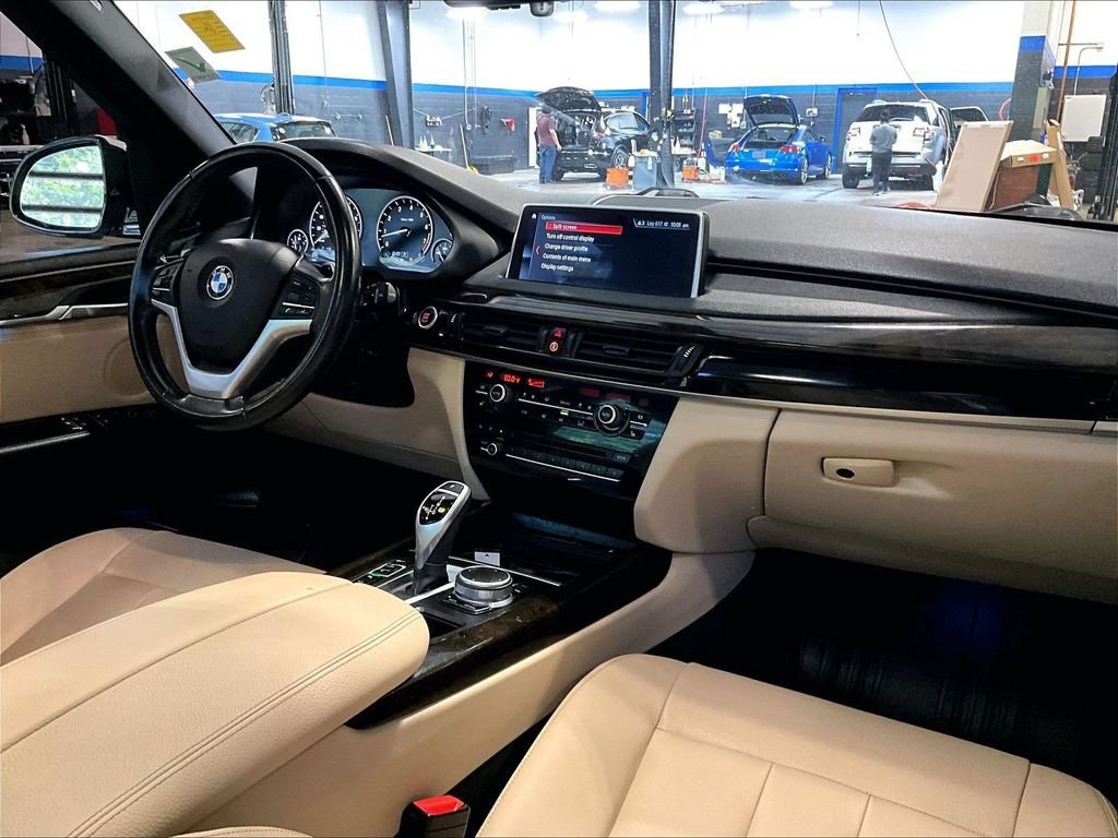 Used 2018 White BMW xDrive35i image 14
