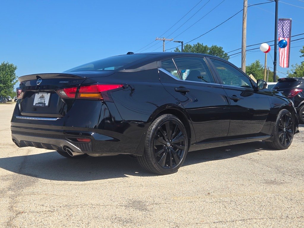 Used 2022 Black Nissan 2.5 SR image 12