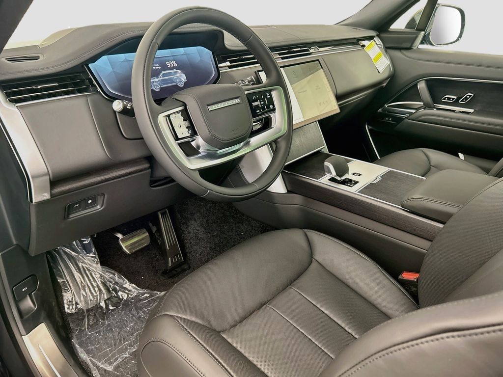 New 2026 Carpathian Grey Land Rover SE image 9