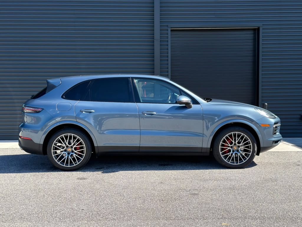 Used 2020 Blue Porsche  image 24