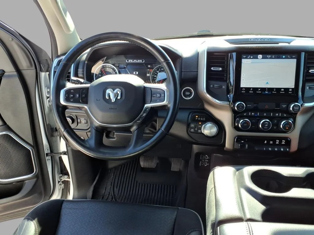 Used 2022 White Ram Laramie image 14