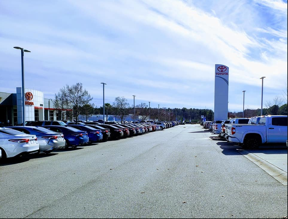 Used 2013 Gray Dodge SXT image 4