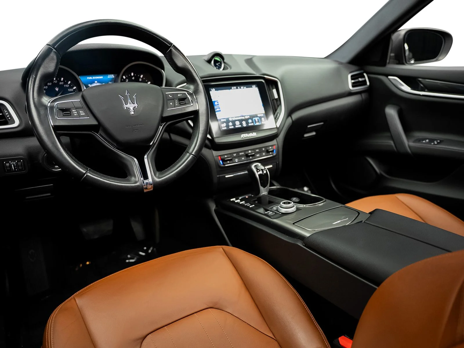 Used 2017 Gray Maserati Base image 43