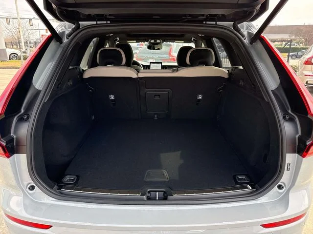 New 2026 Vapour Grey Volvo Plus image 10