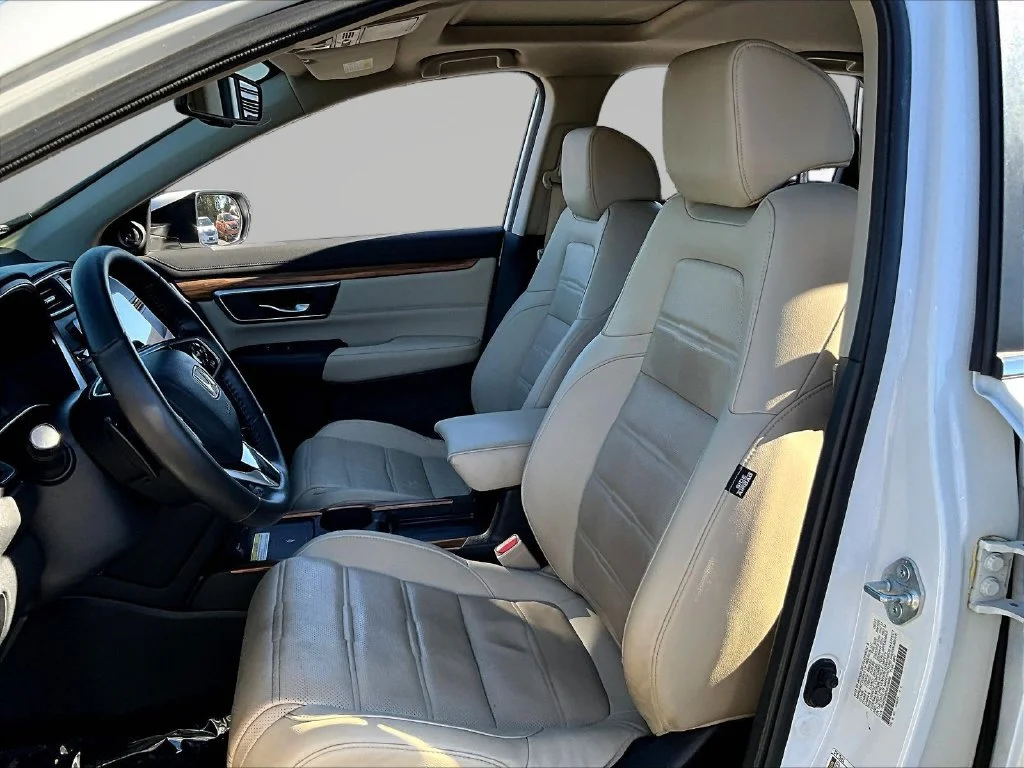 Used 2021 Platinum White Pearl Honda Touring image 22