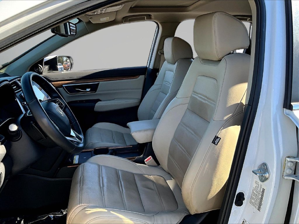 Used 2021 White Honda Touring image 22