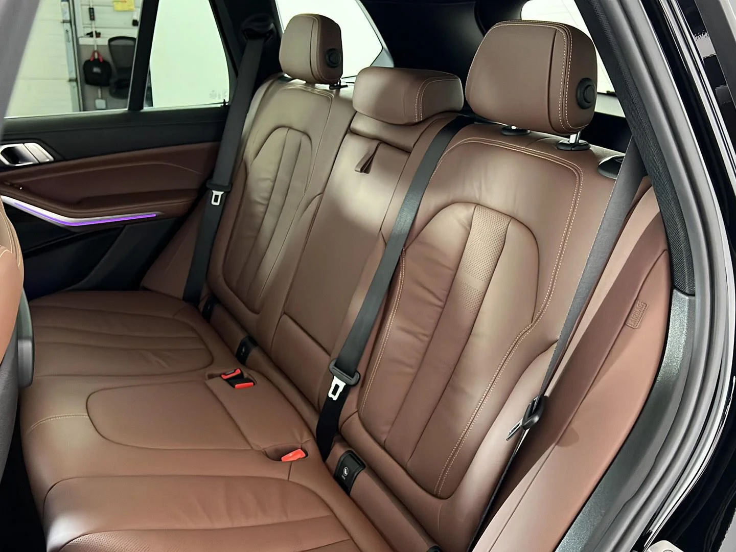 Used 2020 Jet Black BMW xDrive40i image 4