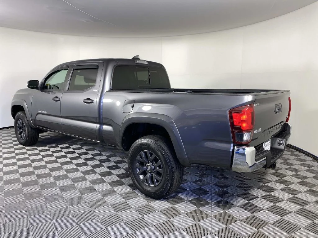 Used 2022 Magnetic Gray Metallic Toyota SR5 image 6