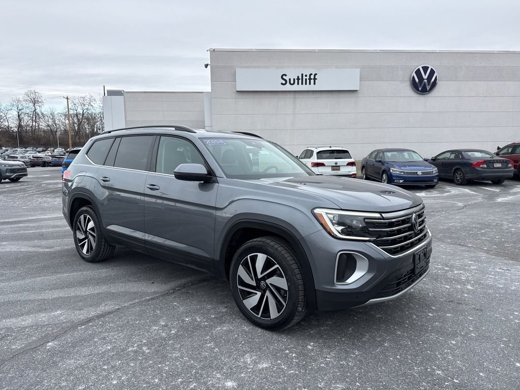 2025 Volkswagen Atlas SE w/Tech