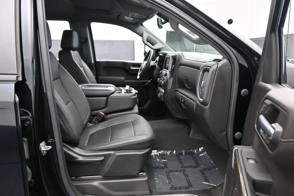 Used 2021 Black Chevrolet LT image 41