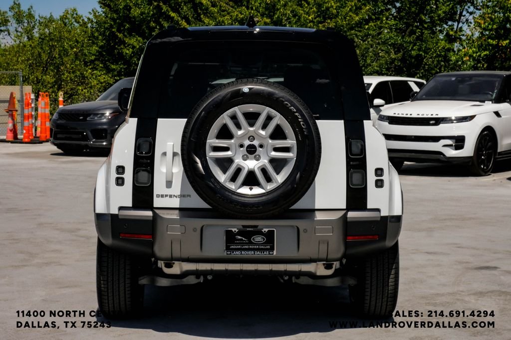 New 2026 Fuji White Land Rover S image 7