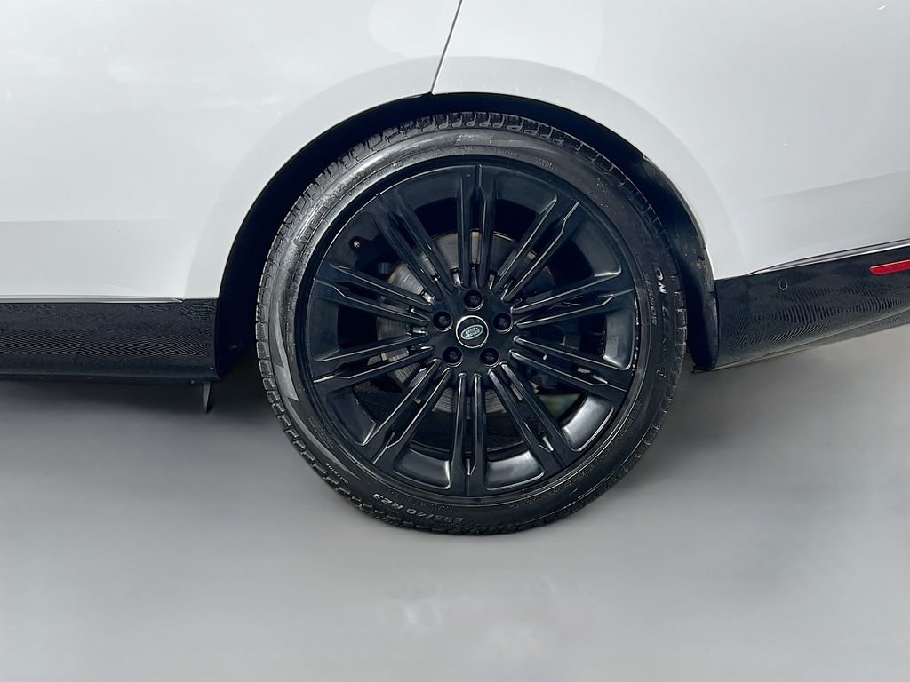 Used 2022 Fuji White Land Rover SE image 34