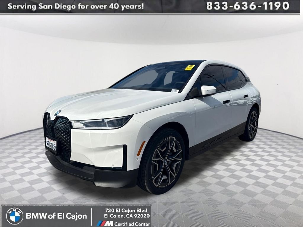 2025 BMW iX xDrive50's photo
