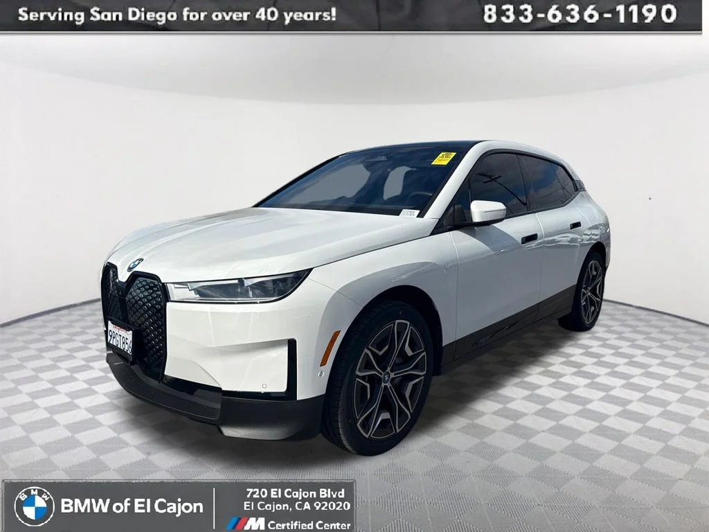 2025 BMW iX xDrive50's photo