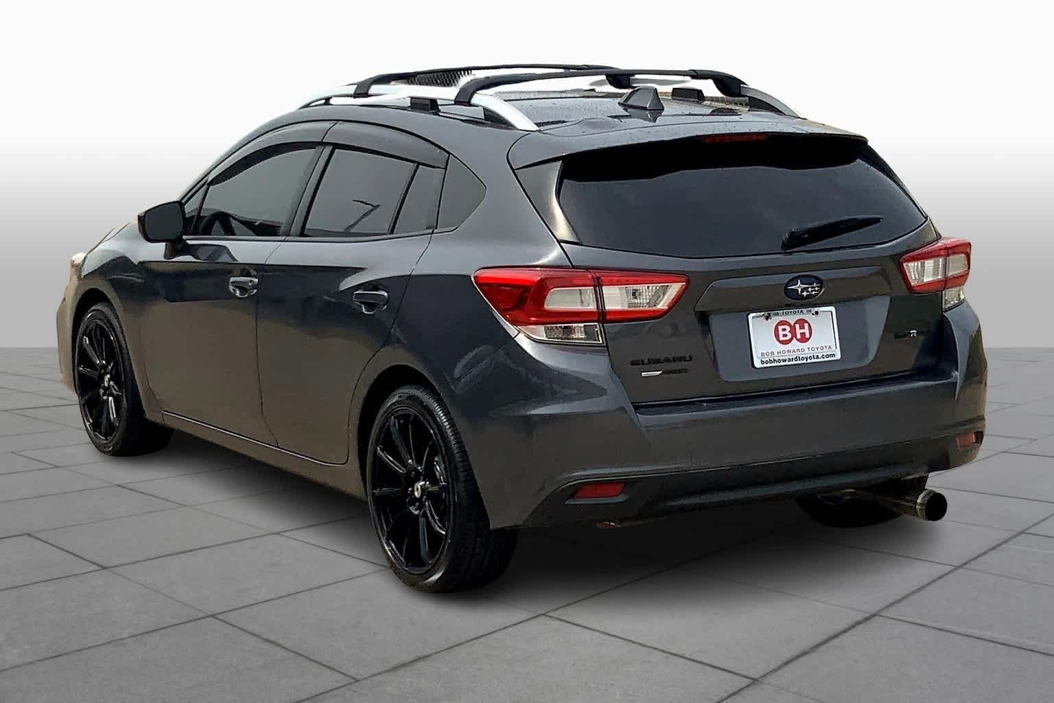 Used 2018 Magnetite Gray Metallic Subaru Premium image 11
