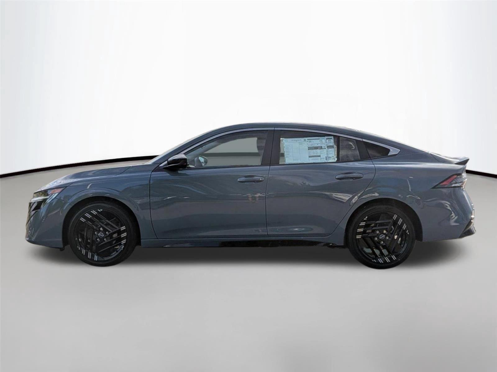 New 2027 Atlantic Gray Metallic / Super Black Two-tone Nissan SR image 2