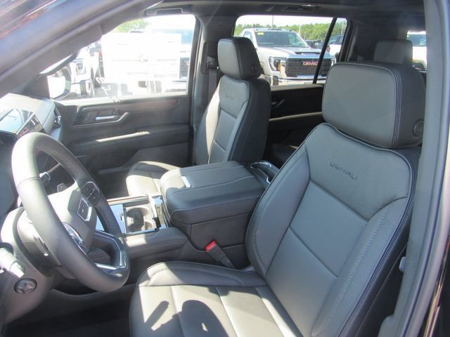 2026 GMC Yukon XL Denali - Photo 7