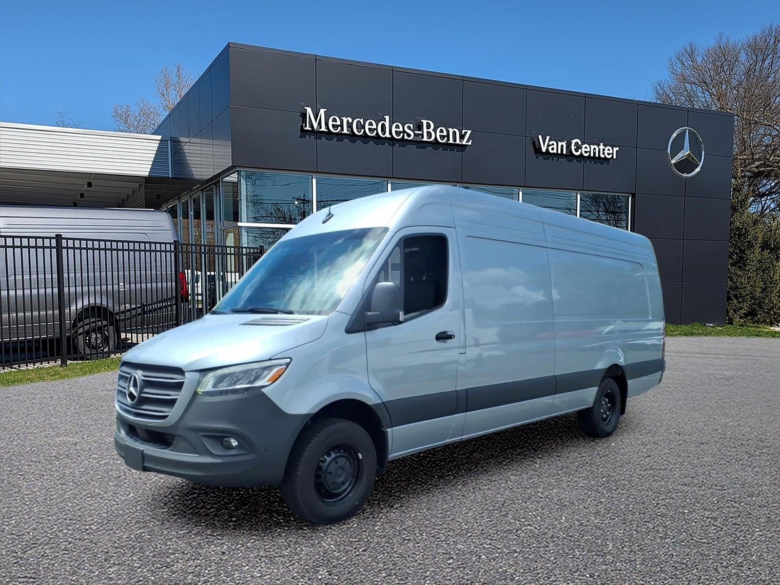 New 2026 high-tech silver metallic Mercedes-Benz  image 7