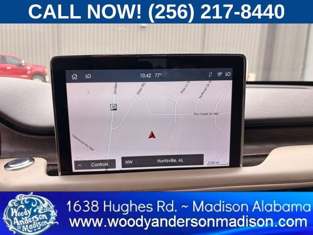 Used 2020 Pristine White Lincoln Reserve image 12
