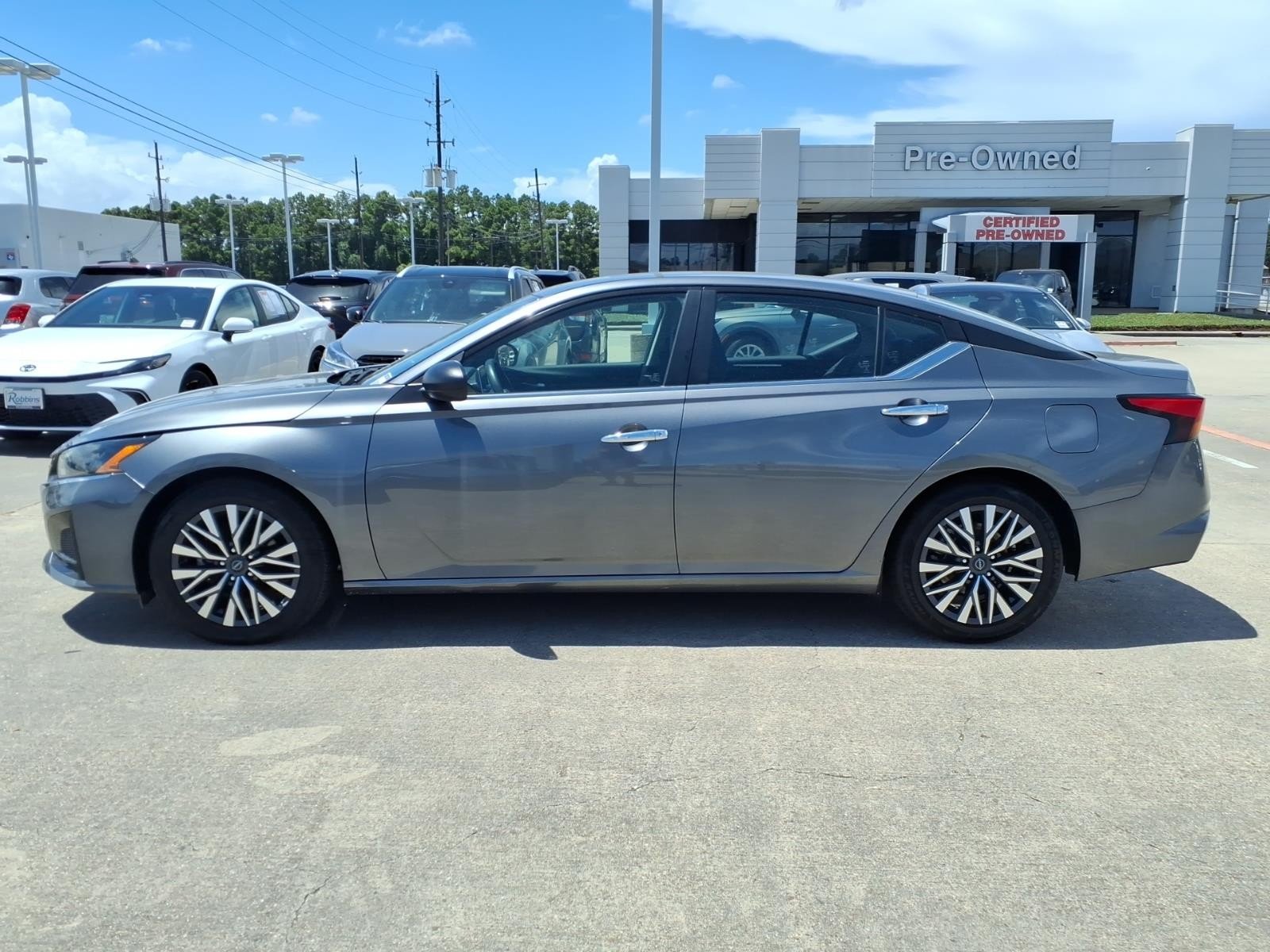 2024 Nissan Altima 2.5 SV Gray at Robbins Nissan