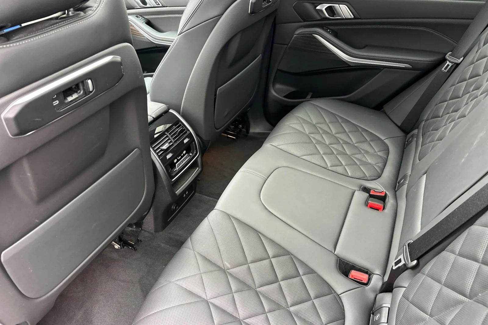 Used 2025 BLACK BMW sDrive40i image 11