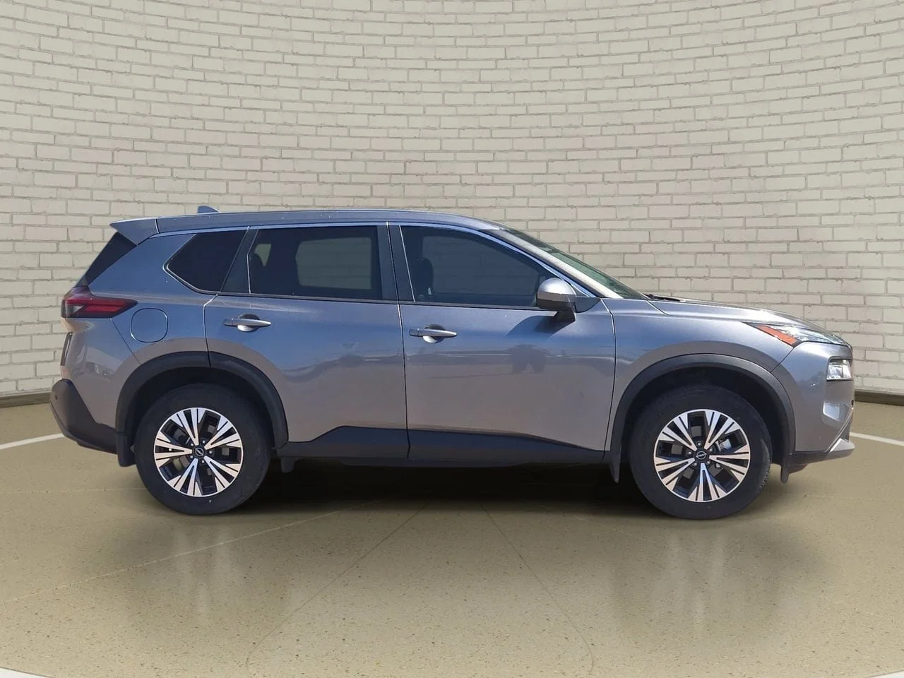 Used 2023 Gun Metallic Nissan SV image 3