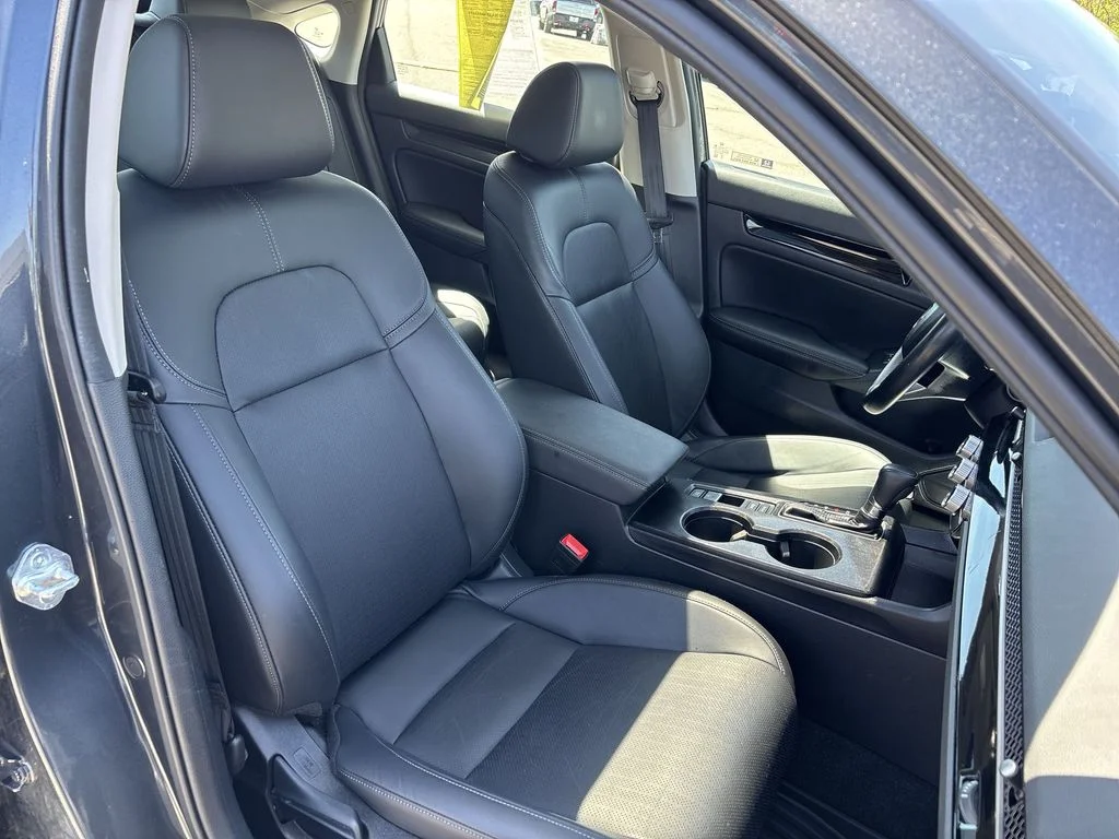 Used 2023  Honda EX-L image 26