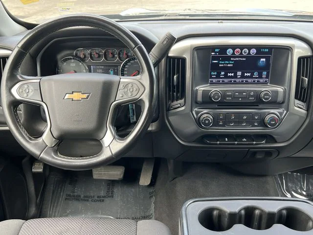 Used 2019 Gray Chevrolet LT image 18