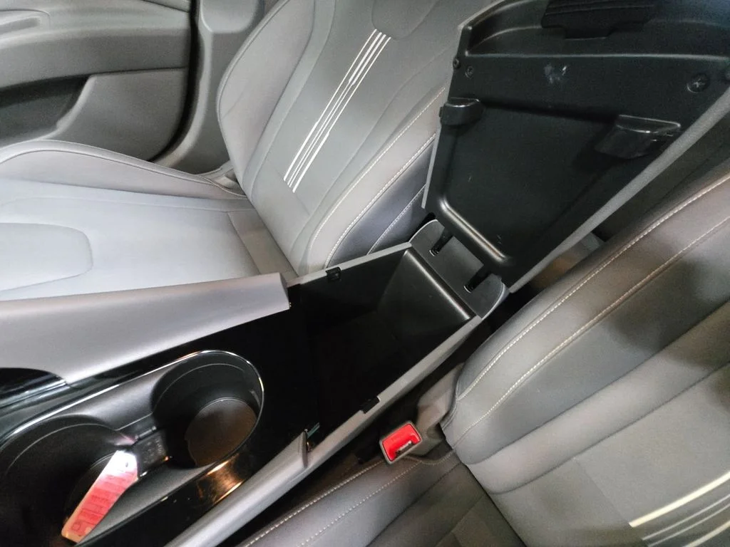 Used 2021 Silver Hyundai SEL image 35